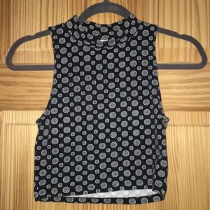 Patterned high neck Crop Top